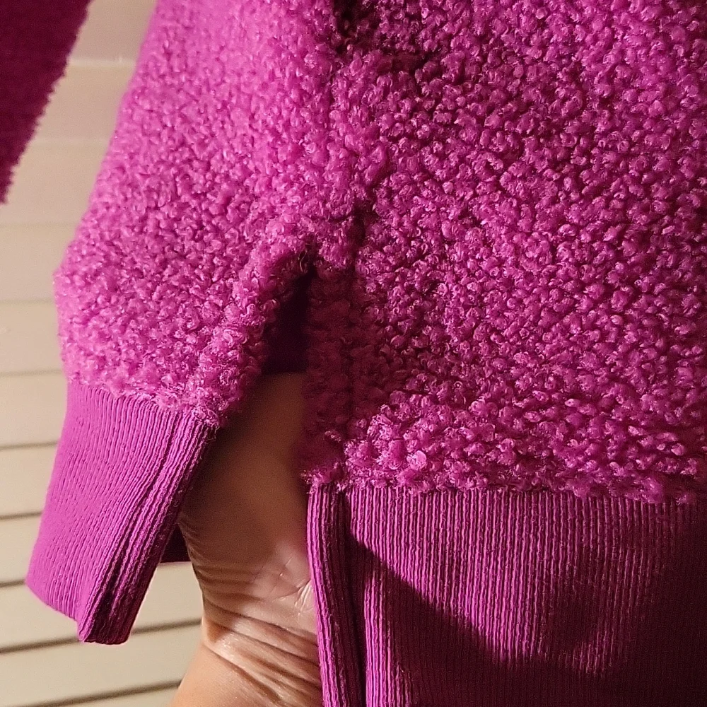 Loft Top / Sweatshirt - Picture 7 of 8
